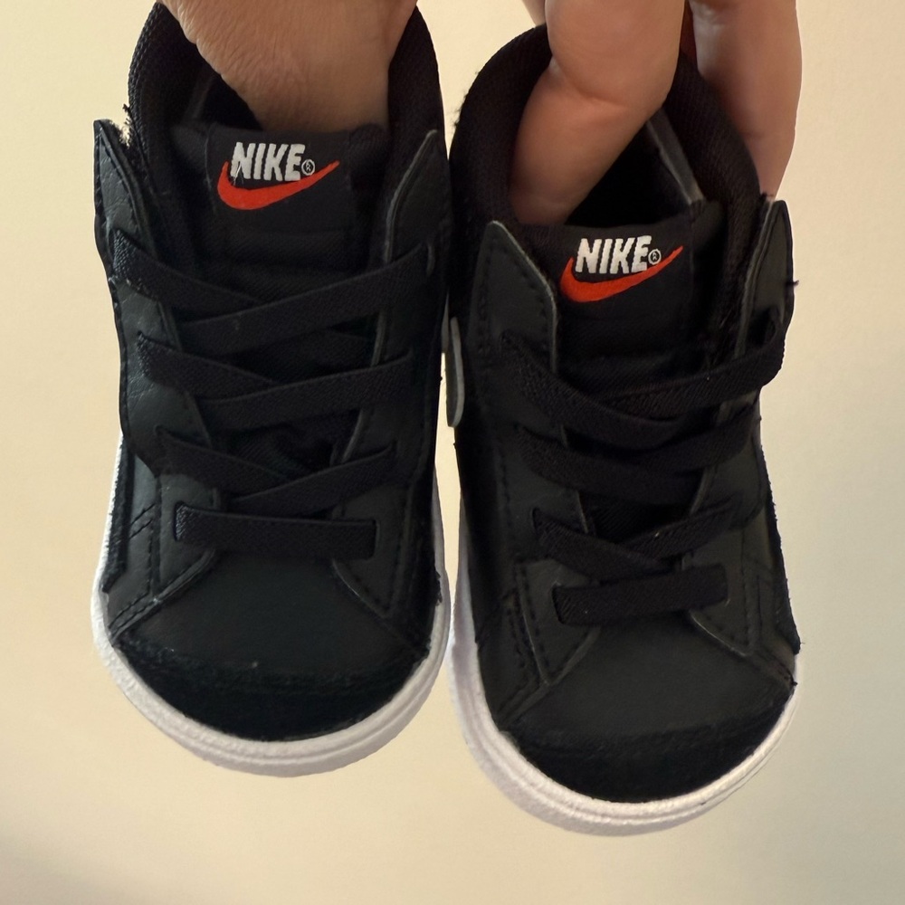 Toddler Nike High-tops - Picture 2 of 3